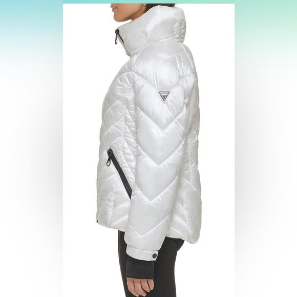 Guess Women’s Puffer Jacket. Size Large. White. Brand new. - Picture 3 of 5